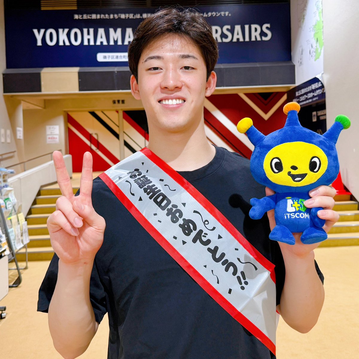 きょう(8/12)は #前野幹太 選手のお誕生日🎂お誕生日に #ゆるコル ロケに参加してくださって、ありがとうございます🏴‍☠️
よいお誕生日をお過ごしください‼︎

#ビーコル #NoQuarter