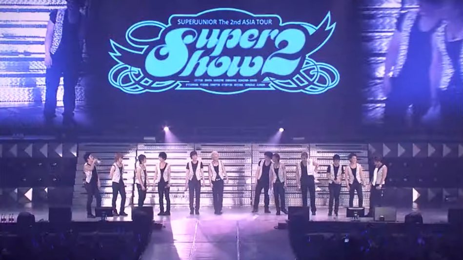 chayahyunx's tweet image. อันดับแรกคือนับจำนวนเมมเบอร์ก่อนเลย คิดถึงเอสเจ 😭💙 
#SuperWeek #Supershow2 
#SuperShowStreaming