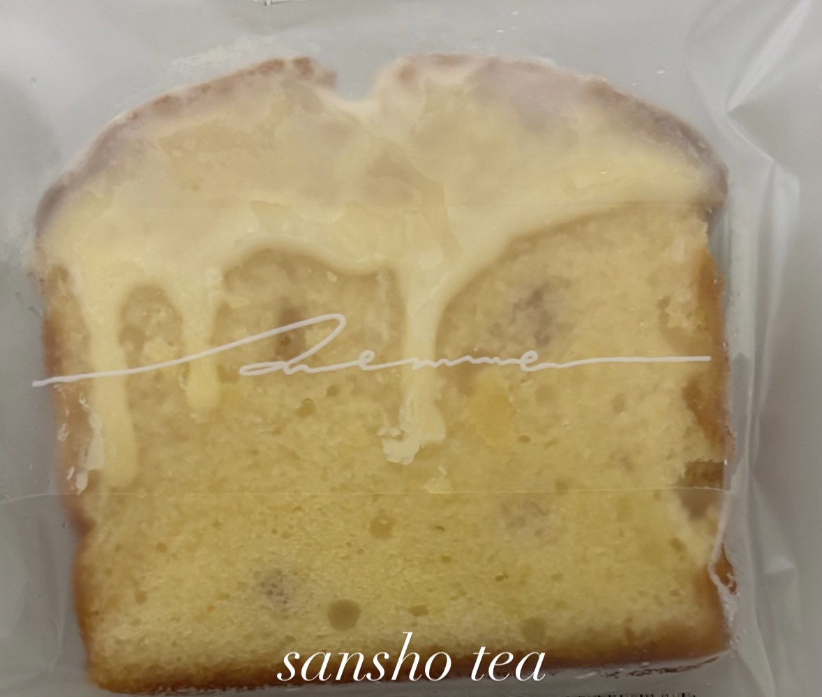 sanshotea's tweet photo. Dear Aunt Lucy
NAMRING KING UPPER /
MARIAGE FRÈRES🇫🇷
お茶請けは、Remmeさんの
もりの農園レモンのケーク🍋
アイシングのかけ方も可愛いし、しっとり生地とのバランスもレモンピールが入ってるのも嬉しい🥰とっても美味しい✨✨
#Remme
#フランス展
#茶好連 https://t.co/cGJnHoPCRT
