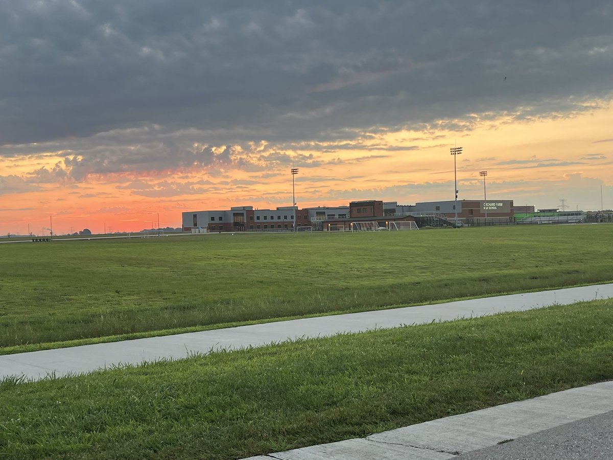 Day 2 is underway, I challenge anyone to find better scenery at 6:30am!!
<a href="/OFR5_Activities/">Orchard Farm R-V Activities</a> 
<a href="/OrchardFarmRV/">Orchard Farm RV</a>