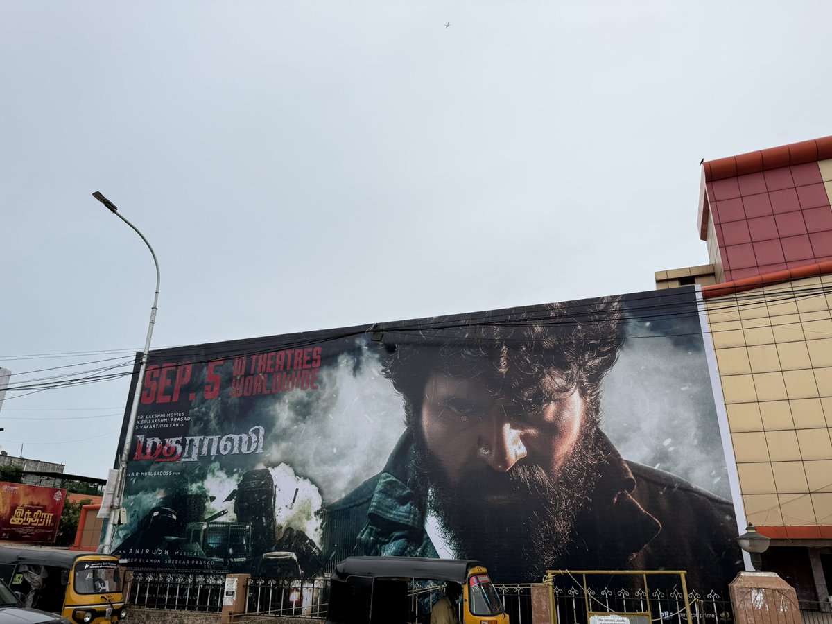 #Madharaasi #Sivakarthikeyan <a href="/Siva_Kartikeyan/">Sivakarthikeyan</a> <a href="/ARMurugadoss/">A.R.Murugadoss</a> <a href="/anirudhofficial/">Anirudh Ravichander</a>  #Madharasi promotions begins <a href="/Srigangacinemas/">Sri Ganga Cinemas Barco RGB LASER DOLBY ATMOS</a>
