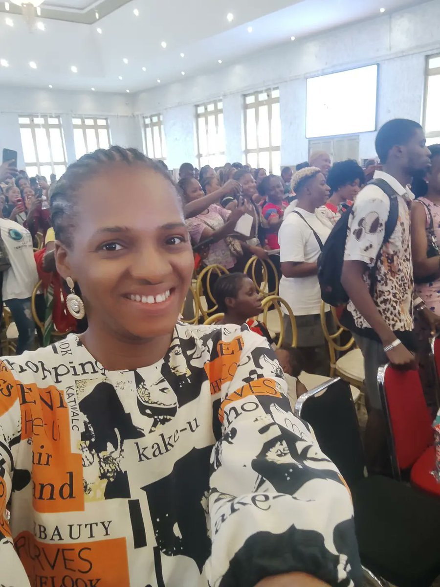 NnachiRose43767's tweet image. #fashionfutureprogram