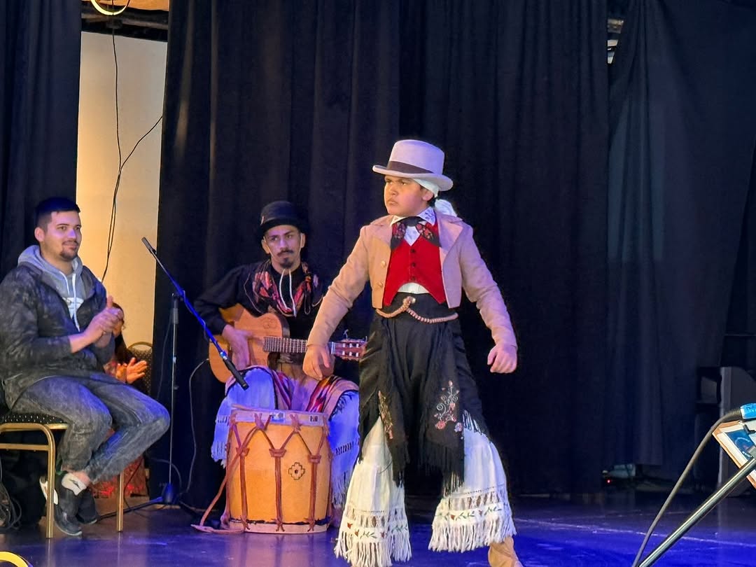 rncultura's tweet photo. 🇦🇷🔥 Cipolletti será sede del Pre Laborde Río Negro
📅 5 y 6/9: instancia provincial rumbo al Festival Nacional de Malambo en Laborde, Córdoba.
🥁💃 Folklore, cultura y danza tradicional.
📝 Inscripciones hasta el 15/8
#PreLaborde #Malambo #CulturaRionegrina #Cipolletti https://t.co/KjSnJ8lube