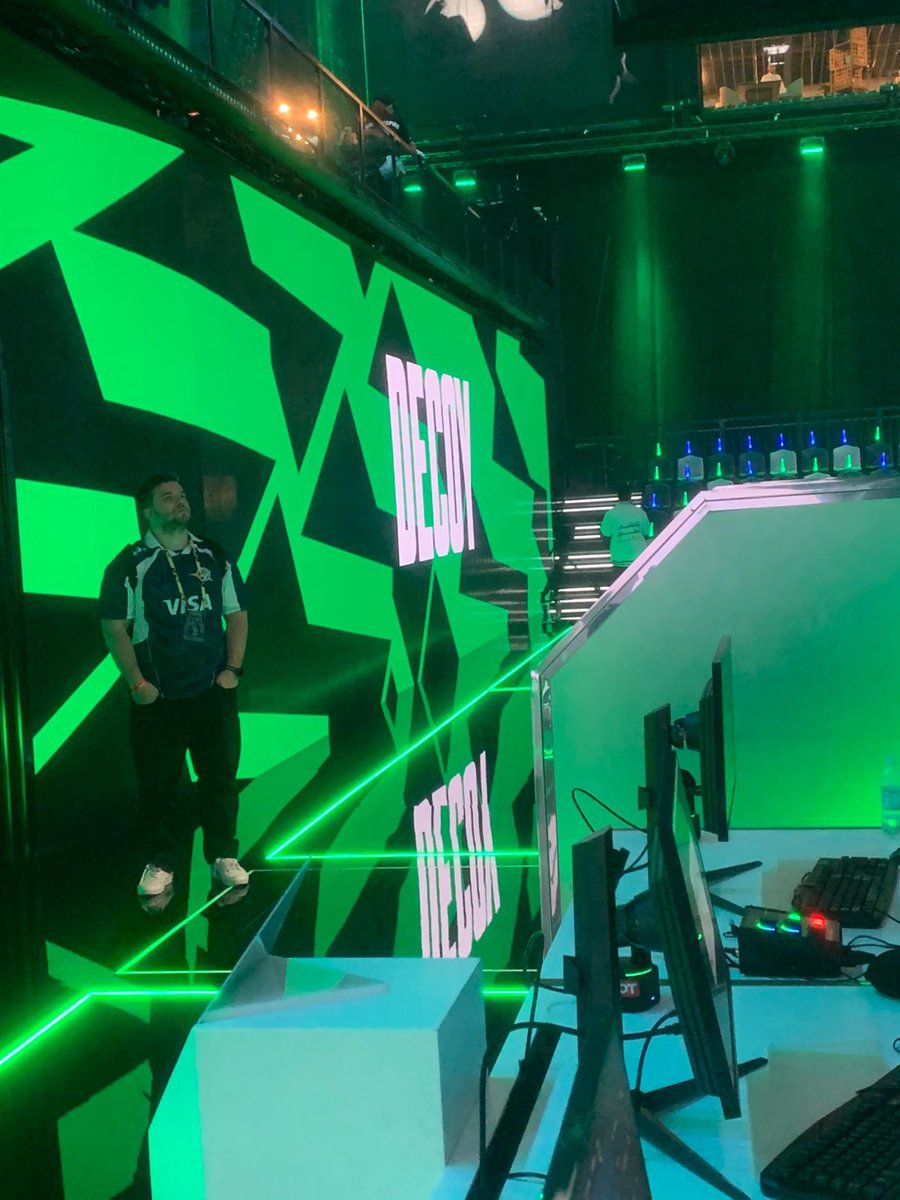 RVNS Decoy tweet media