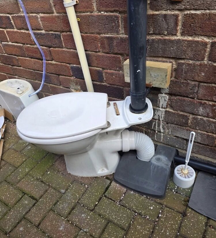 Caroline Dovaston (@bloom200) on Twitter photo ๐ #MUFC_FAMILY ๐ When you are scouse and ask a mate to install a toilet outside ๐๐๐๐๐
<a href="/AnnetteH0526/">Annette</a> <a href="/Benniewilson111/">Munch_MUFC</a> <a href="/refc160/">Rupert Clark</a> <a href="/PhilHowarth/">Phil Howarth</a> <a href="/john_nufc42/">John Sinclair (YT)โซ๏ธโช๏ธ</a> <a href="/tedio74/">UniTED</a> <a href="/wumaufu77/">Erick</a> <a href="/MrIslandMan67/">MrIslandMan</a> <a href="/UTDFOREVER58/">MYLES-RED-ARMY ๐โค๐พ๐ช๐ฐ</a> <a href="/Rio_F79/">Rio ๐ฐ</a> _ <a href="/SteveMUFC1962/">Steve ๐น๐ณ๐ฑ๐ดโช๏ธโซ๏ธ๐ฐโฝ๏ธ</a> <a href="/AdorabullyBadge/">ScallyVampy ๐ฆก๐ #TeamBadger</a> <a href="/UtdHeisenberg_/">ET Heisenberg</a> ๐ #MUFC_FAMILY ๐ When you are scouse and ask a mate to install a toilet outside ๐๐๐๐๐
<a href="/AnnetteH0526/">Annette</a> <a href="/Benniewilson111/">Munch_MUFC</a> <a href="/refc160/">Rupert Clark</a> <a href="/PhilHowarth/">Phil Howarth</a> <a href="/john_nufc42/">John Sinclair (YT)โซ๏ธโช๏ธ</a> <a href="/tedio74/">UniTED</a> <a href="/wumaufu77/">Erick</a> <a href="/MrIslandMan67/">MrIslandMan</a> <a href="/UTDFOREVER58/">MYLES-RED-ARMY ๐โค๐พ๐ช๐ฐ</a> <a href="/Rio_F79/">Rio ๐ฐ</a> _ <a href="/SteveMUFC1962/">Steve ๐น๐ณ๐ฑ๐ดโช๏ธโซ๏ธ๐ฐโฝ๏ธ</a> <a href="/AdorabullyBadge/">ScallyVampy ๐ฆก๐ #TeamBadger</a> <a href="/UtdHeisenberg_/">ET Heisenberg</a>