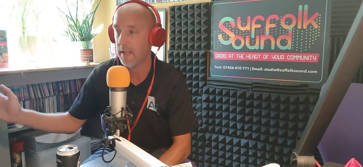 DungerRob's tweet image. In our Business Matters lunchtime programme today on @Suffolk_Sound  :

Scott Russell was chatting to Dean Harvey from @AccuGrit  

Listen live 
Listen Again suffolksound.com 
or Smart Speaker
or the Suffolk Sound App