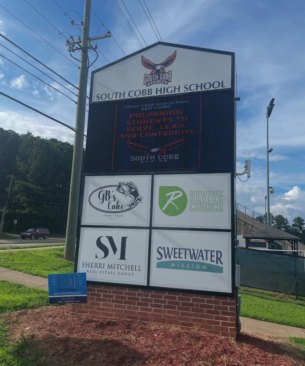 tommyjperry's tweet photo. We added some local sponsors to our new marquee, thank you for your support! #SoarWithPride #EngageEmpowerSucceed @scobb_eagles https://t.co/4BusfE8A2I