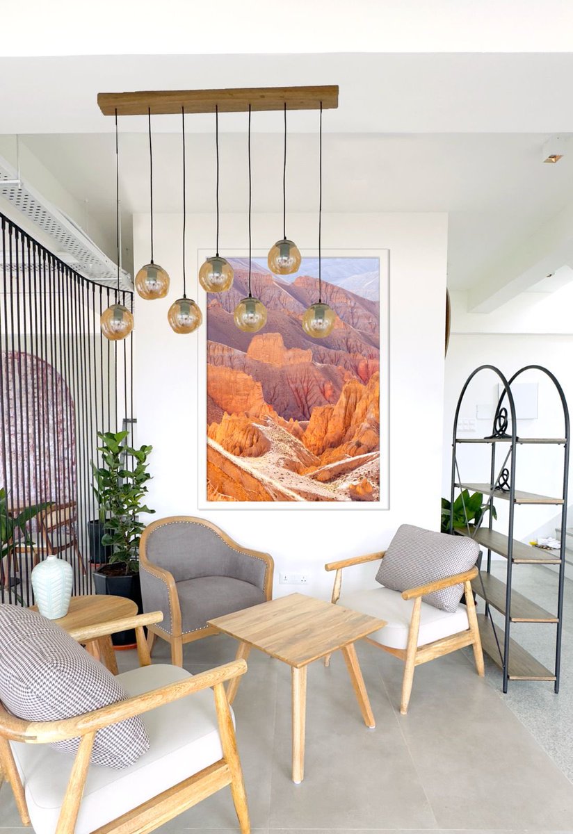 Gorakhbista's tweet image. There is one more photograph hanging on the wall. #photoprint #photoframe