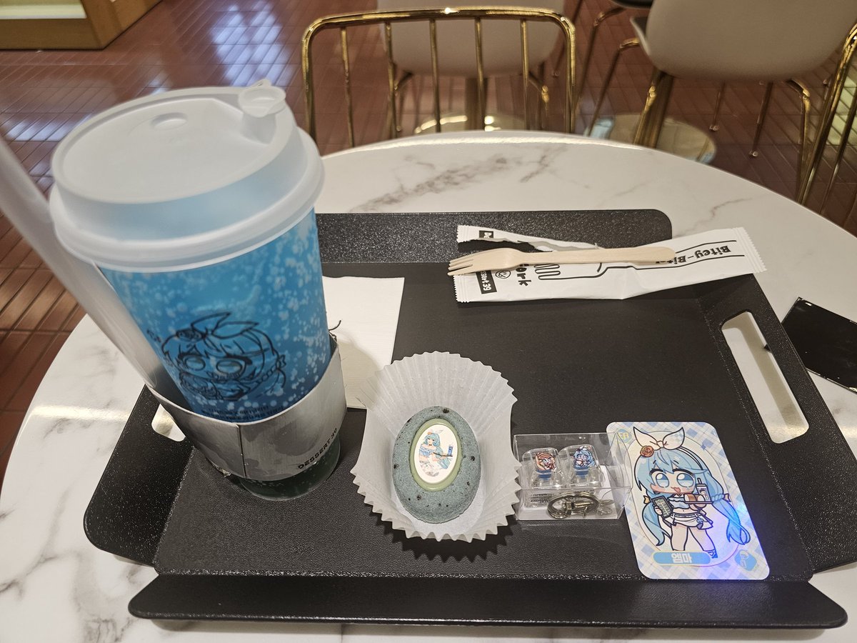 YJS 사리 tweet media