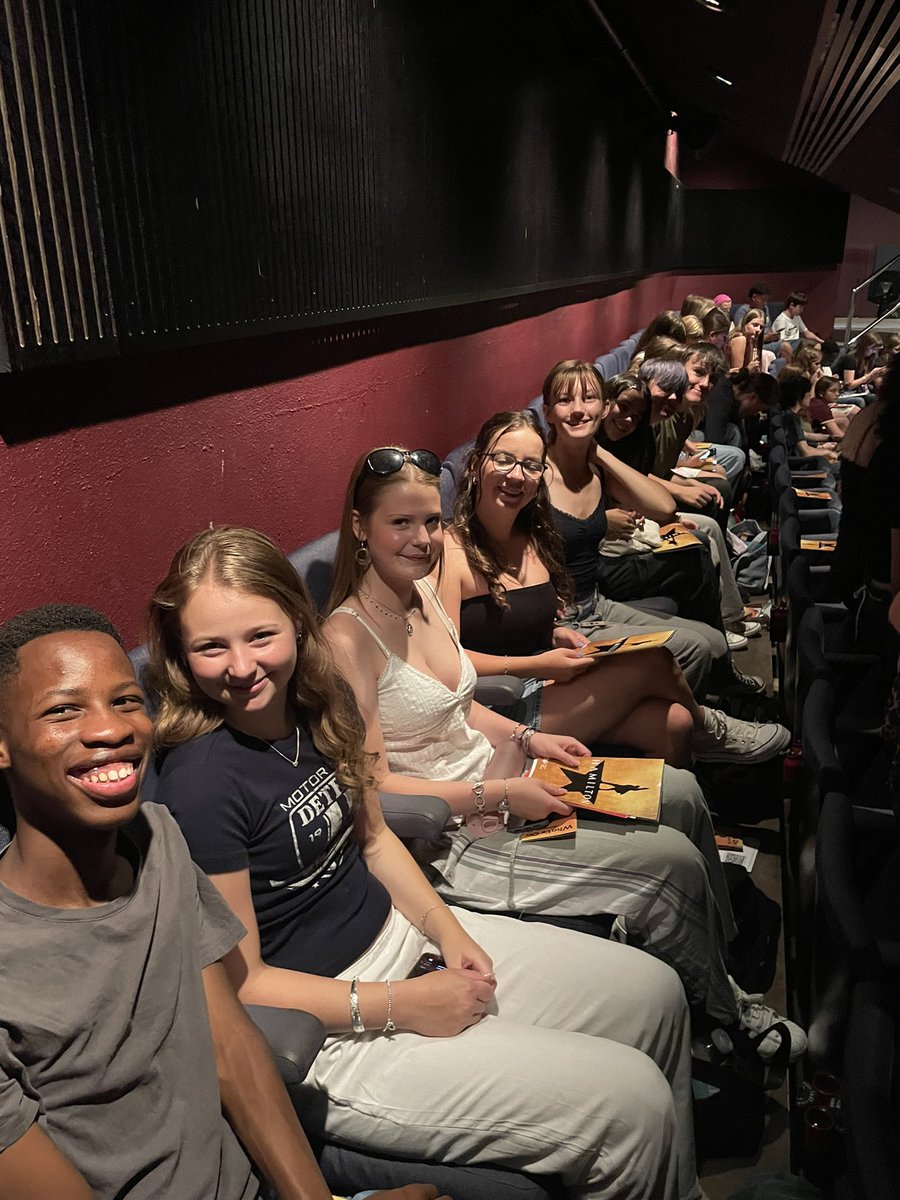 MrsCoull6's tweet photo. Even though it’s the summer holidays, we don’t miss an opportunity for a theatre visit!! Soooo excited to run this trip to see @HamiltonMusical in @TRPlymouth . Such an amazing opportunity for so many young people. @ExmouthCollege https://t.co/RwvU5AwZZW