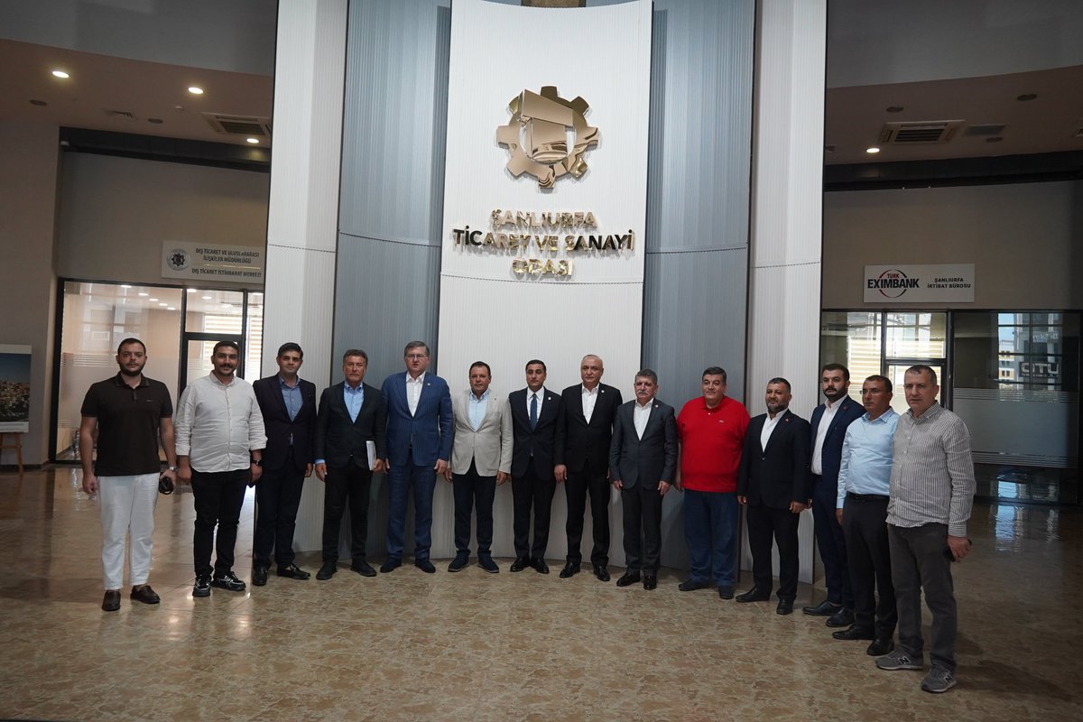 📍 Ziyaret
Cumhuriyet Halk Partisi Kocaeli Milletvekili ve TBMM İdare Amiri Sn. Harun Özgür Yıldızlı, Kocaeli Milletvekili Sn. Muhip Kanko, Gaziantep Milletvekili Sn. Melih Meriç, Bursa Milletvekili Sn. Orhan Sarıbal, İl Başkanı Sn. Ferhat Karadağ, İl yöneticileri, İl Disiplin