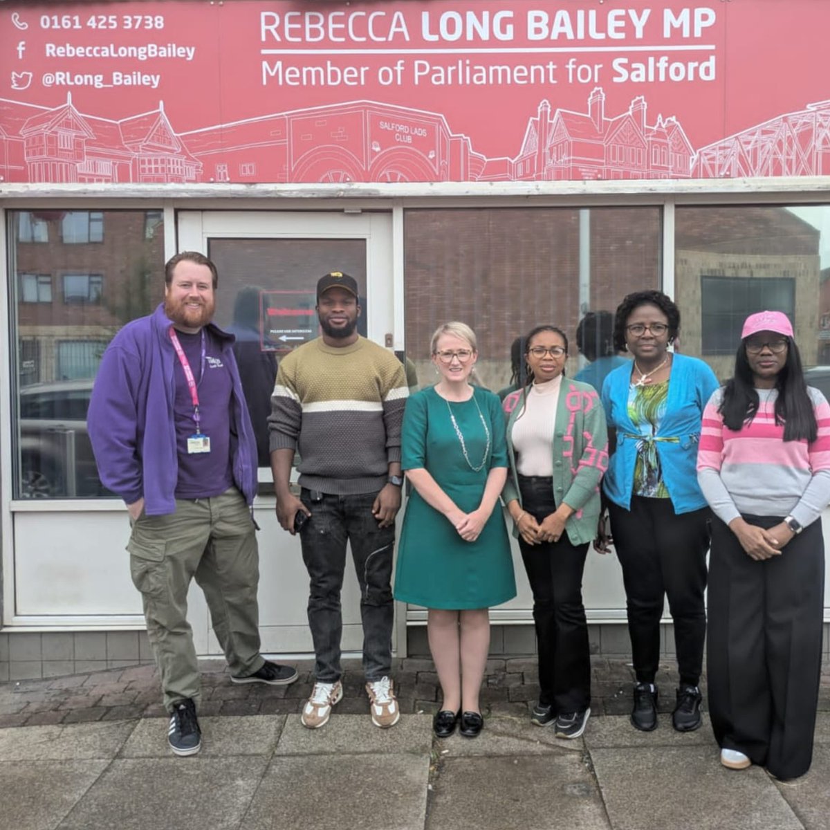 Rebecca Long-Bailey (@rlong_bailey) on Twitter photo I recently met with <a href="/unisontheunion/">UNISON - UK's largest union</a> about their #FairVisaCampaign. Many care workers face exploitation under the current visa system & low pay undervalues all in social care. I back UNISON's calls for Govt-held visas, no ILR wait hike and fair pay for care workers. I recently met with <a href="/unisontheunion/">UNISON - UK's largest union</a> about their #FairVisaCampaign. Many care workers face exploitation under the current visa system & low pay undervalues all in social care. I back UNISON's calls for Govt-held visas, no ILR wait hike and fair pay for care workers.
