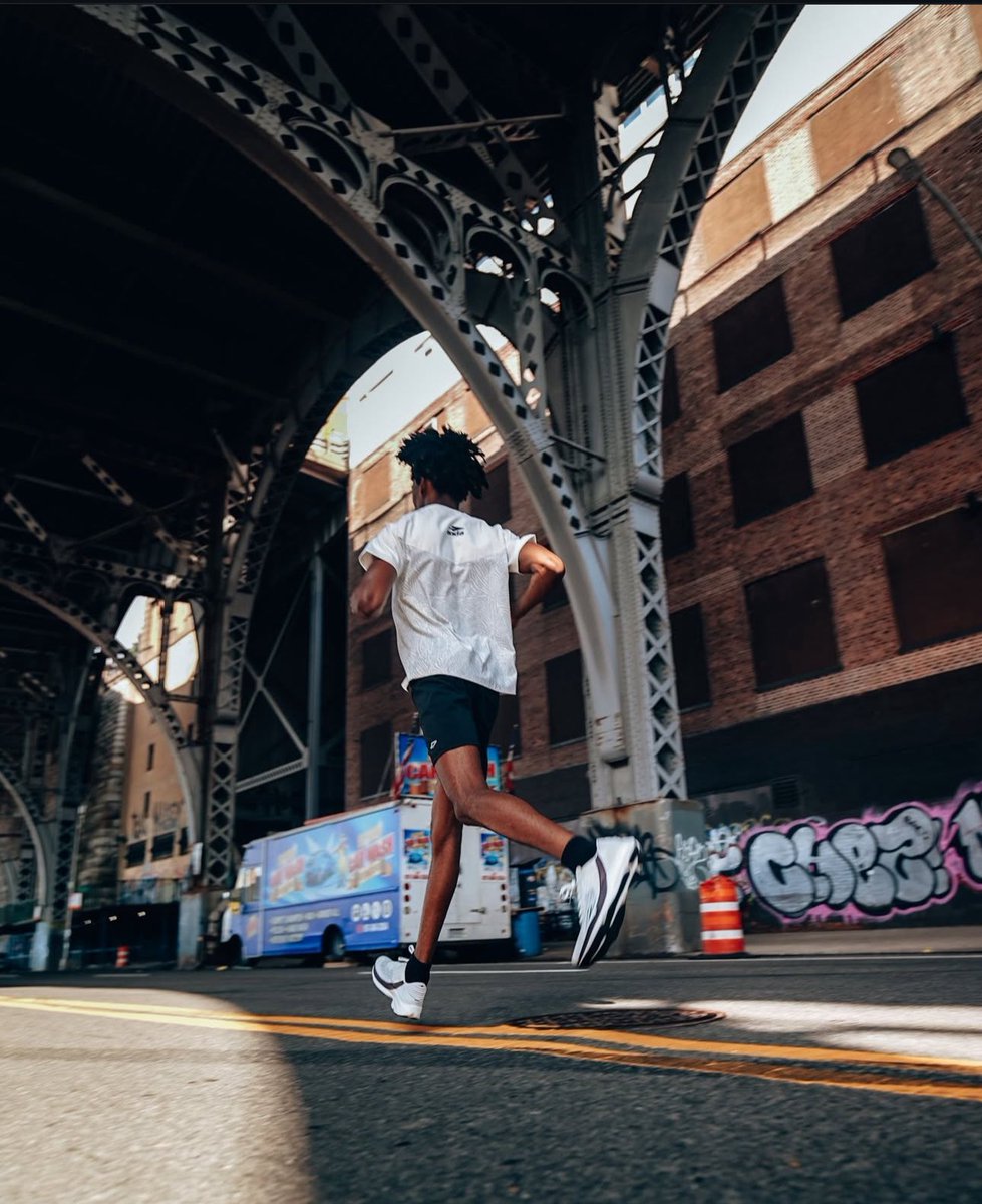 We move together. Across streets and systems. Each motion aligned with something deeper. Where will we #enda next?⁠
⁠
Product: New Lapatet in Vapor White