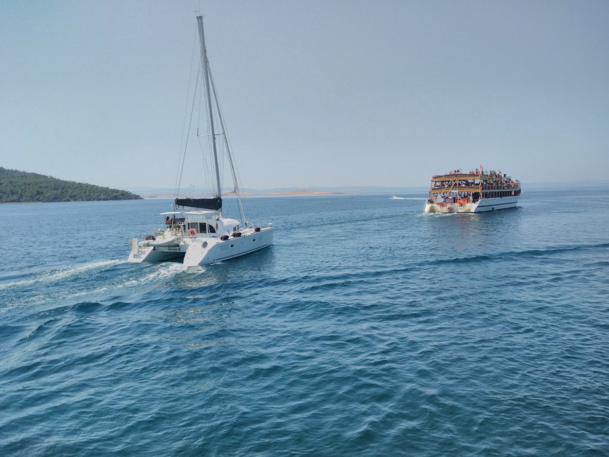 guvenc_deviren's tweet photo. Ayvalık tekne turu https://t.co/9ASrVpCzT8