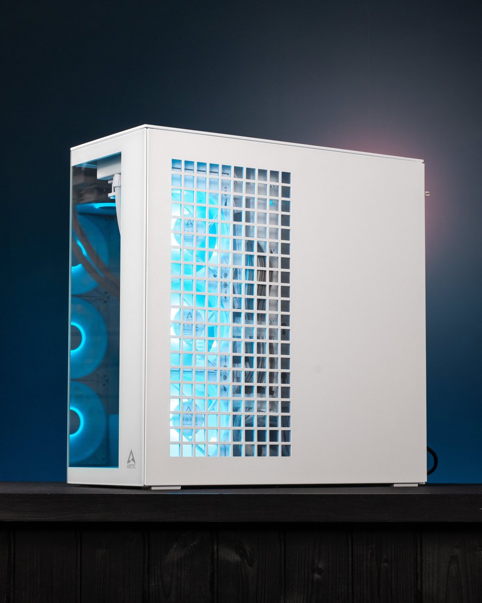 mr_matt_lee's tweet image. Chill your hardware in style! Arctic now have a PC case and man, it stays frosty 🥶 Introducing my latest build in the new XTENDER VG case feat. the Liquid Freezer III Pro 420 for some serious cool vibes. Watch the build video 👉 youtu.be/Ta02TyUL7bw

@ARCTIChannel #pcbuild