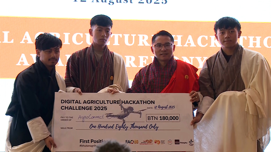 𝗕𝗵𝘂𝘁𝗮𝗻𝗲𝘀𝗲 𝘆𝗼𝘂𝘁𝗵 𝗱𝗿𝗶𝘃𝗲 𝗹𝗼𝗰𝗮𝗹 𝗮𝗰𝘁𝗶𝗼𝗻 𝗳𝗼𝗿 𝗦𝗗𝗚𝘀 𝗼𝗻 𝗜𝗻𝘁𝗲𝗿𝗻𝗮𝘁𝗶𝗼𝗻𝗮𝗹 𝗬𝗼𝘂𝘁𝗵 𝗗𝗮𝘆

bbs.bt/232459/

#Bhutan #Bhutanese #Bhutaneseabroad #Media #Bbsnews