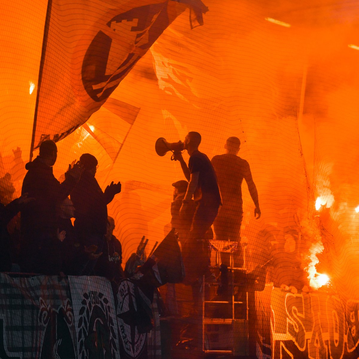 Gemeinsam zu den Derbys gegen Blau-Weiß Linz und LASK!👊🏻⚫🟢

Ab sofort sind die Tickets für die OÖ-Derbys um jeweils € 18,- in der SVR-Geschäftsstelle erhältlich! 🎟️

Jetzt Ticket sichern &amp; unsere Sportvereinigung unterstützen! 💪🏻

#svried #seit1912 #desismeiverein