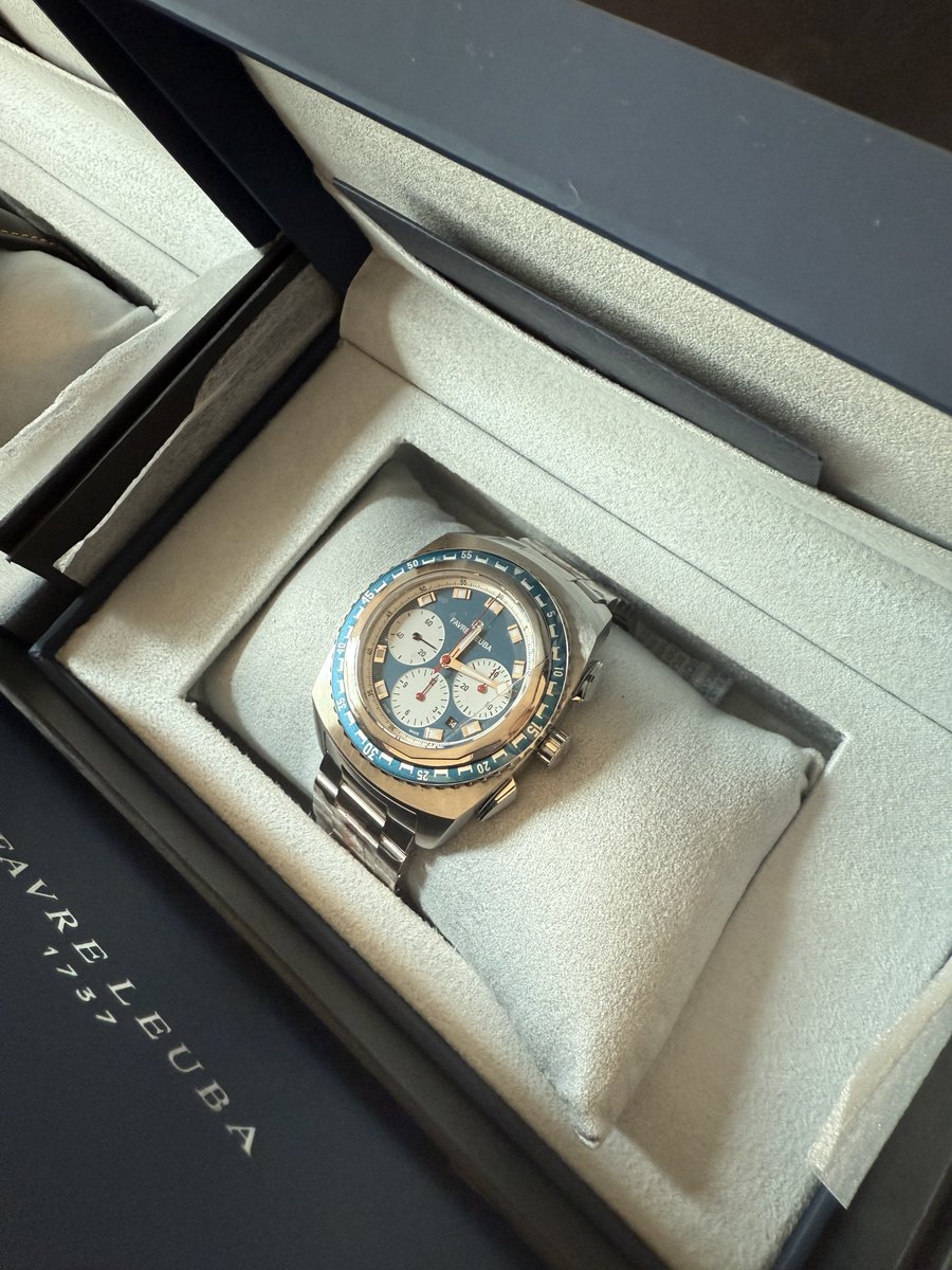 Favre Leuba Saatler
--- Lürfen sonuna kadar okuyunuz ---
Saatlerin hepsi sıfır ve orijinaldir. Uygun fiyata almak için dağıtıcıdan yüksek miktarda aldım, kendim de tutmayacaklarımı listeliyorum, bu fiyatlara bir daha bulmak zannederim mümkün olmaz. Sorularınızı bu akışa