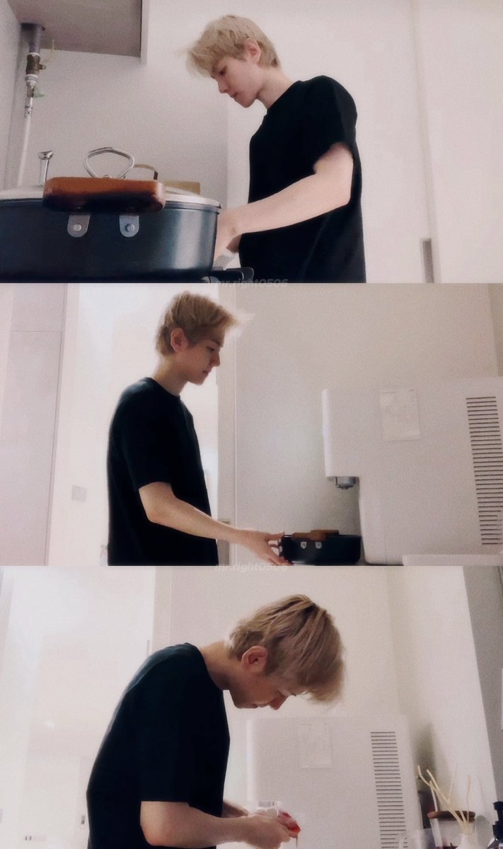 🤎

#BAEKHYUN #백현 <a href="/B_hundred_Hyun/">Baekhyun_EXO</a>