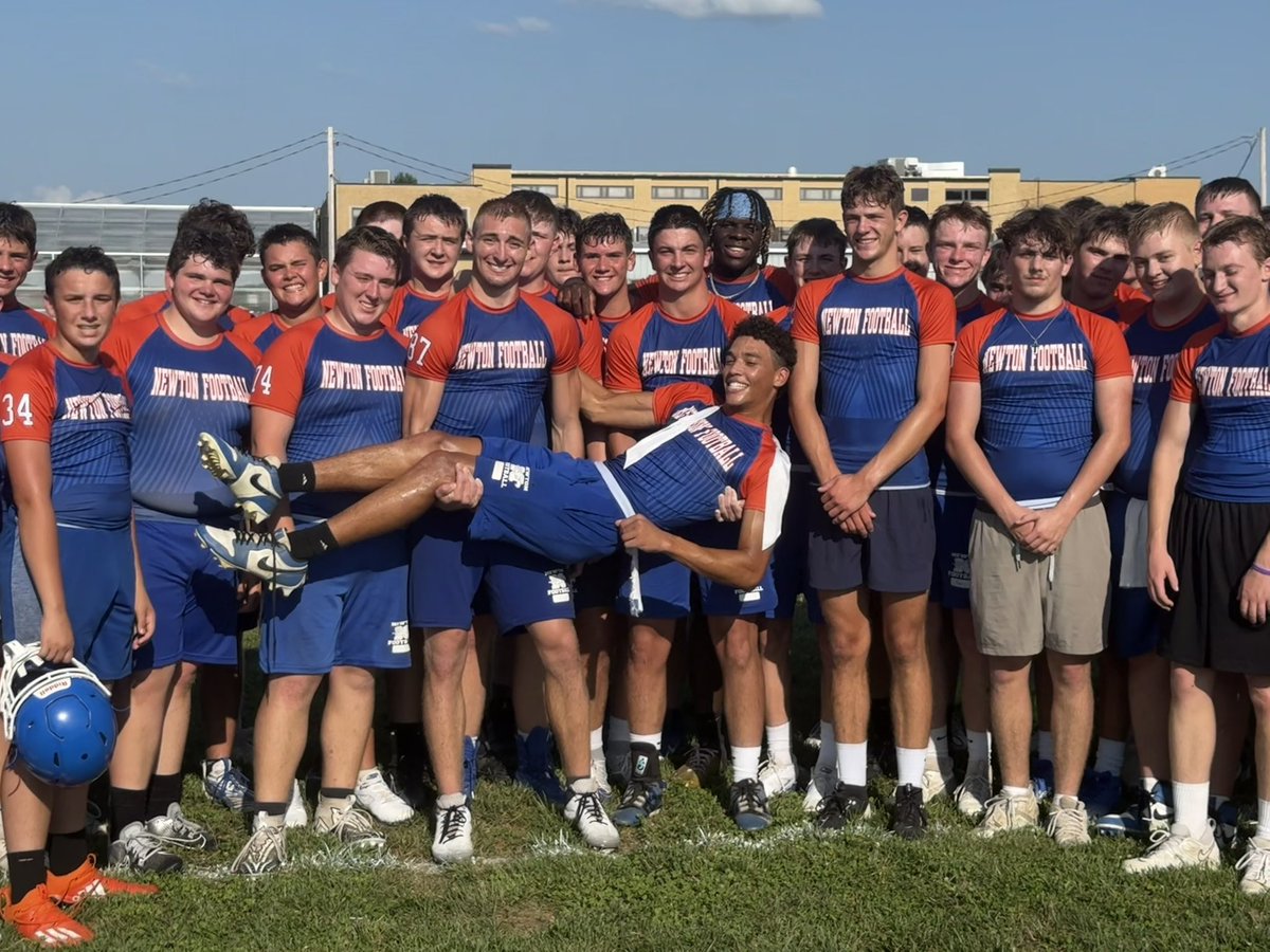 Dexter's 1st Newton Eagle Football practice was the day after we adopted him in 2007.
Yesterday was his last 1st day of football practice!