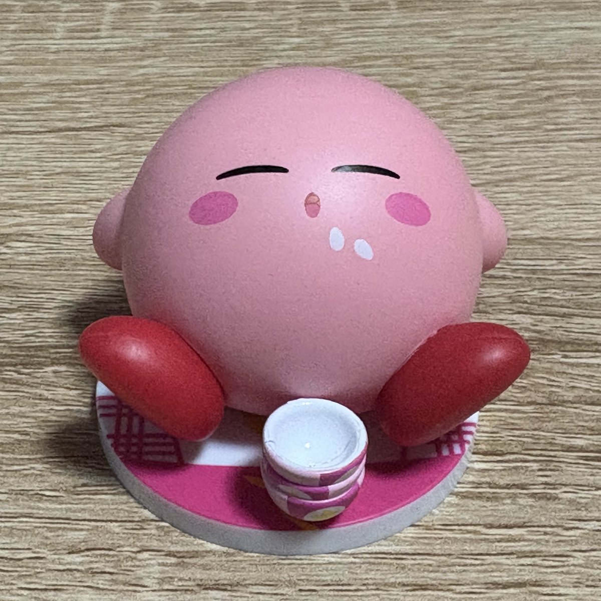 2月に食べた牛丼のおまけが来た！！！！！
今話題の某Mドナルドと違ってすぐに転売対策を取ってくれた吉野家はサイコー✨
半年待っても嬉しい🤍