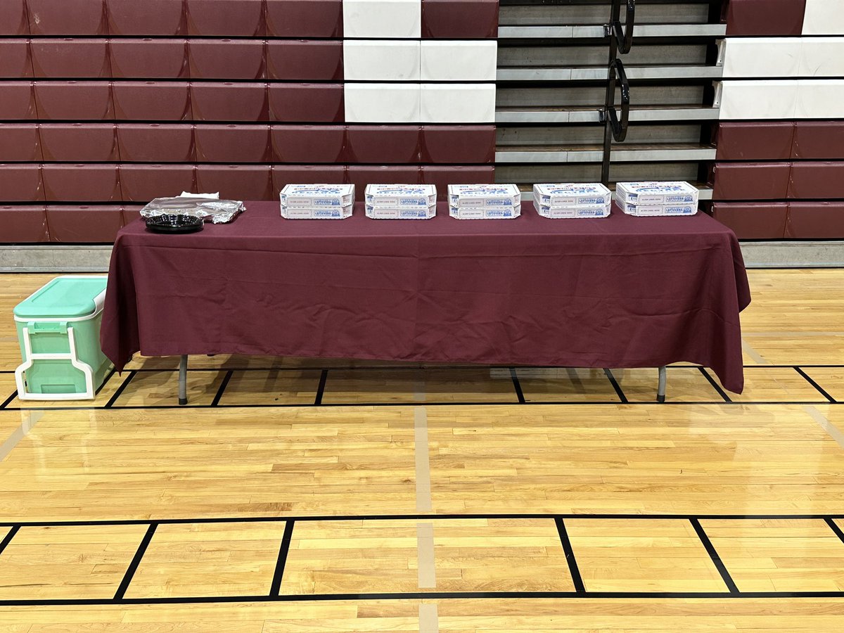 Lockhart MBB (@lockhartmbb) on Twitter photo 3rd annual End of Summer Pizza Party was a hit!! We love to see our guys enjoying their last bit of summer!! Thank you <a href="/Coach_Vi_Hayes/">L.L. Hayes</a> for an amazing summer helping develop our guys and pushing them in the right direction! <a href="/LocLions/">Lockhart Athletics</a> #PRIDE #TCC #SlowGrind 3rd annual End of Summer Pizza Party was a hit!! We love to see our guys enjoying their last bit of summer!! Thank you <a href="/Coach_Vi_Hayes/">L.L. Hayes</a> for an amazing summer helping develop our guys and pushing them in the right direction! <a href="/LocLions/">Lockhart Athletics</a> #PRIDE #TCC #SlowGrind