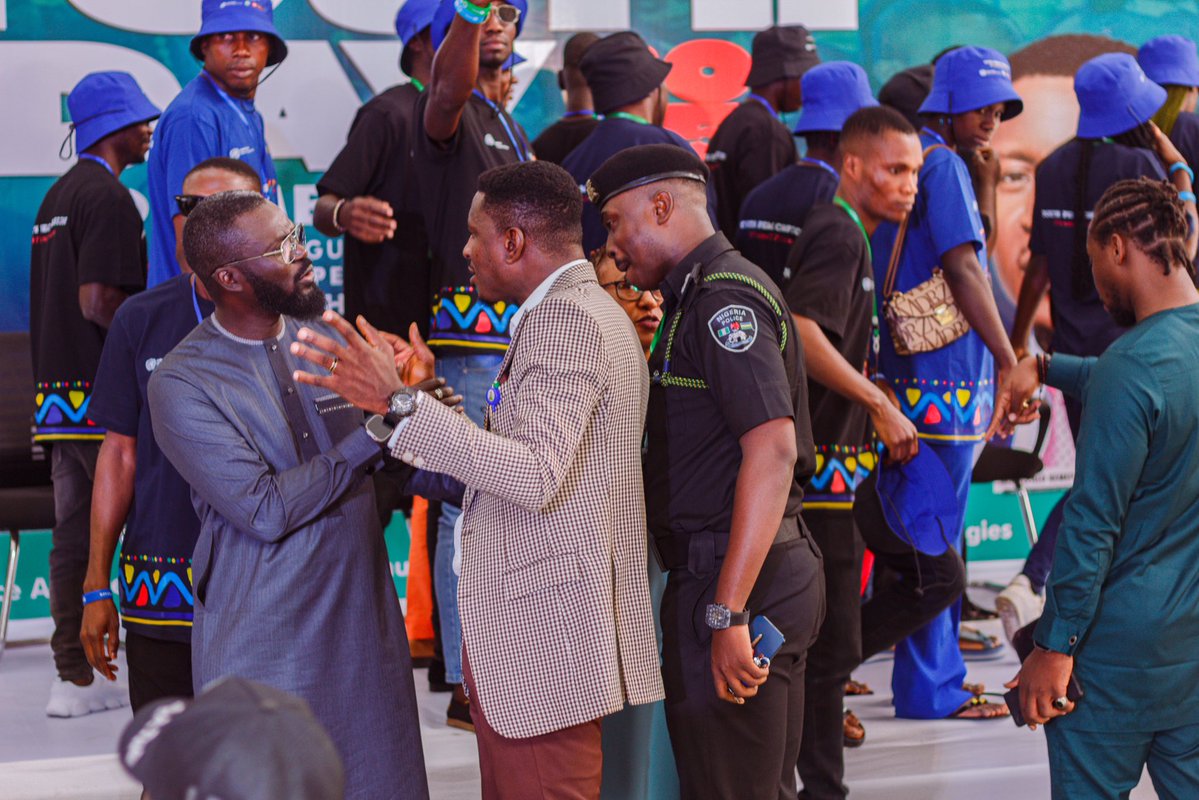 UNODC Nigeria (@unodc_nigeria) on Twitter photo Meet the 25 UNODC Youth Peace Champions (YPCs) in Bayelsa!
1000+ applications
25 YPCs (13 females &12 males)
5 communities.
We can’t wait to see how they #FrameTheFuture & support crime prevention & peacebuilding efforts in <a href="/BayelsaStateGov/">Bayelsa State Govt</a>.
🙏to funding from <a href="/DKambNigeria/">Ambassador Jens Ole Bach Hansen</a> Meet the 25 UNODC Youth Peace Champions (YPCs) in Bayelsa!
1000+ applications
25 YPCs (13 females &12 males)
5 communities.
We can’t wait to see how they #FrameTheFuture & support crime prevention & peacebuilding efforts in <a href="/BayelsaStateGov/">Bayelsa State Govt</a>.
🙏to funding from <a href="/DKambNigeria/">Ambassador Jens Ole Bach Hansen</a>