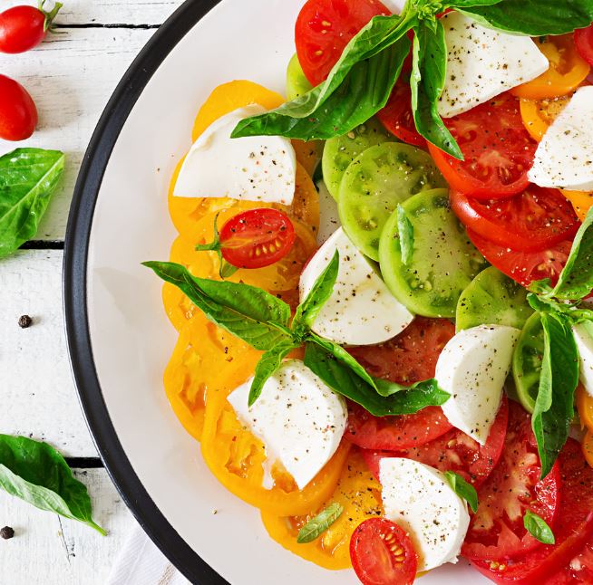 learnitalianpod's tweet photo. A burst of summer on a plate! 🍅💛🍃 Juicy heirloom tomatoes, creamy mozzarella, fresh basil, and a sprinkle of love. Who’s ready for a colorful Caprese moment? 🇮🇹
#CapreseSalad #TasteOfItaly https://t.co/FJZtSpATtZ