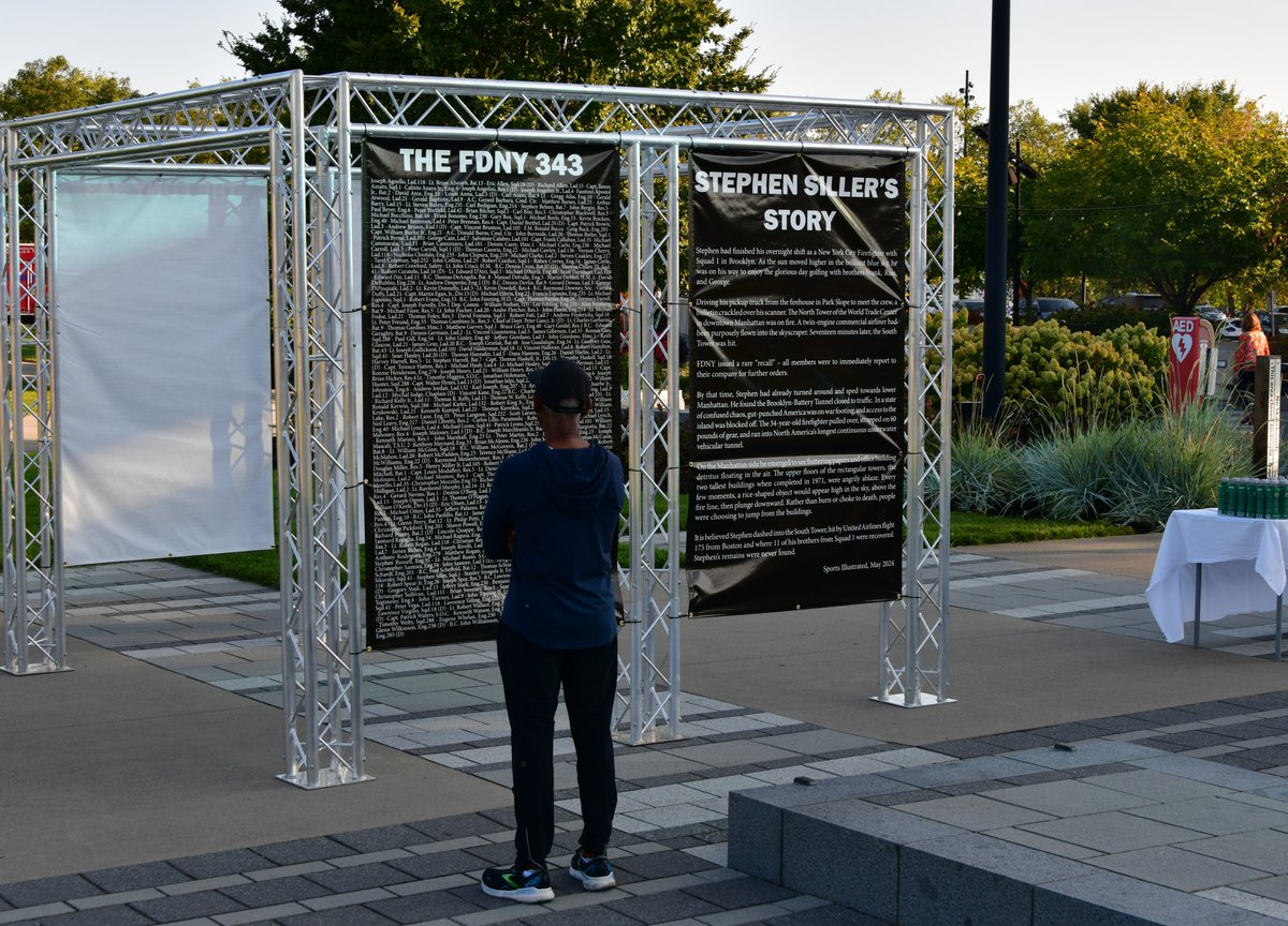 BlueAshRec's tweet photo. 2,977 American flags.
343 firefighter names.
1 unforgettable morning.
Join us at Summit Park for the 9/11 Memorial Ceremony and Run/Walk as we honor those who perished and the heroes who answered the call.
🗓 Thursday, Sept. 11 | 🕘 9:00 AM | 📍 Summit Park https://t.co/e4O3opl0uC