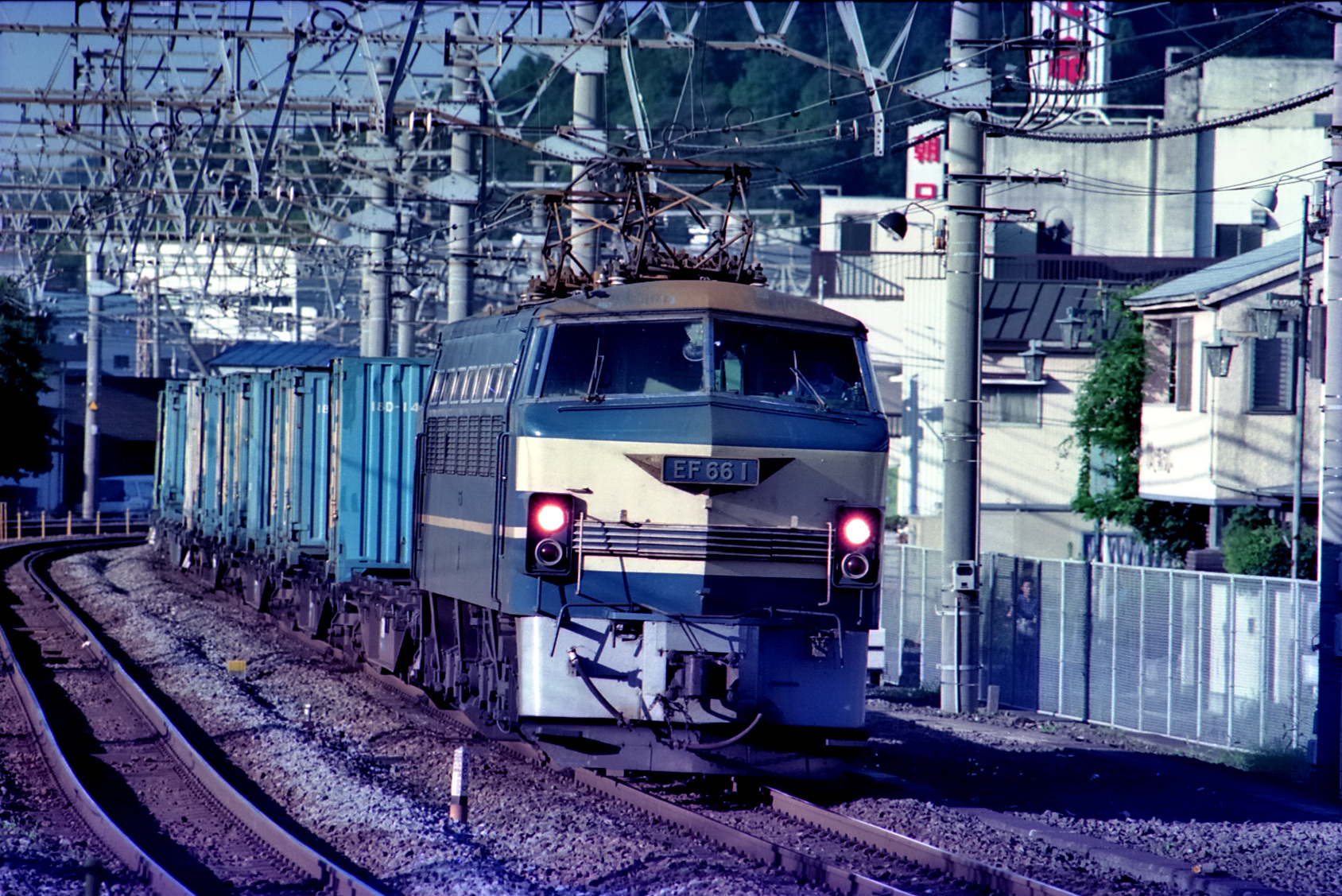 とても古いオリジナルプリントです。避暑地で撮られたもの 201系が好きだ。 on X: 