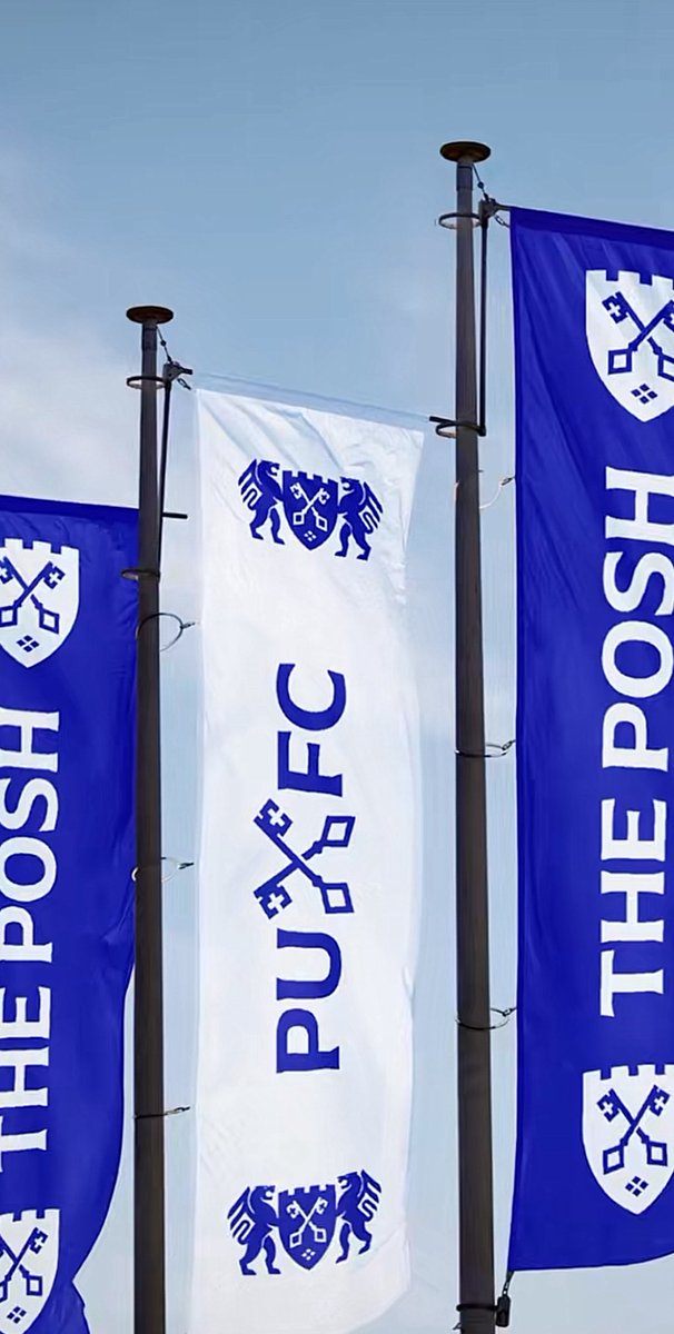 thwxites's tweet photo. Something like this is a lot easier on the eye in my opinion, why have we scrapped the cross keys, even without the @theposh text , this is a lot more simple and with the times in my opinion but also mixes tradition #pufc #EFL 
Credit : idledesign https://t.co/YT32vLsvGp