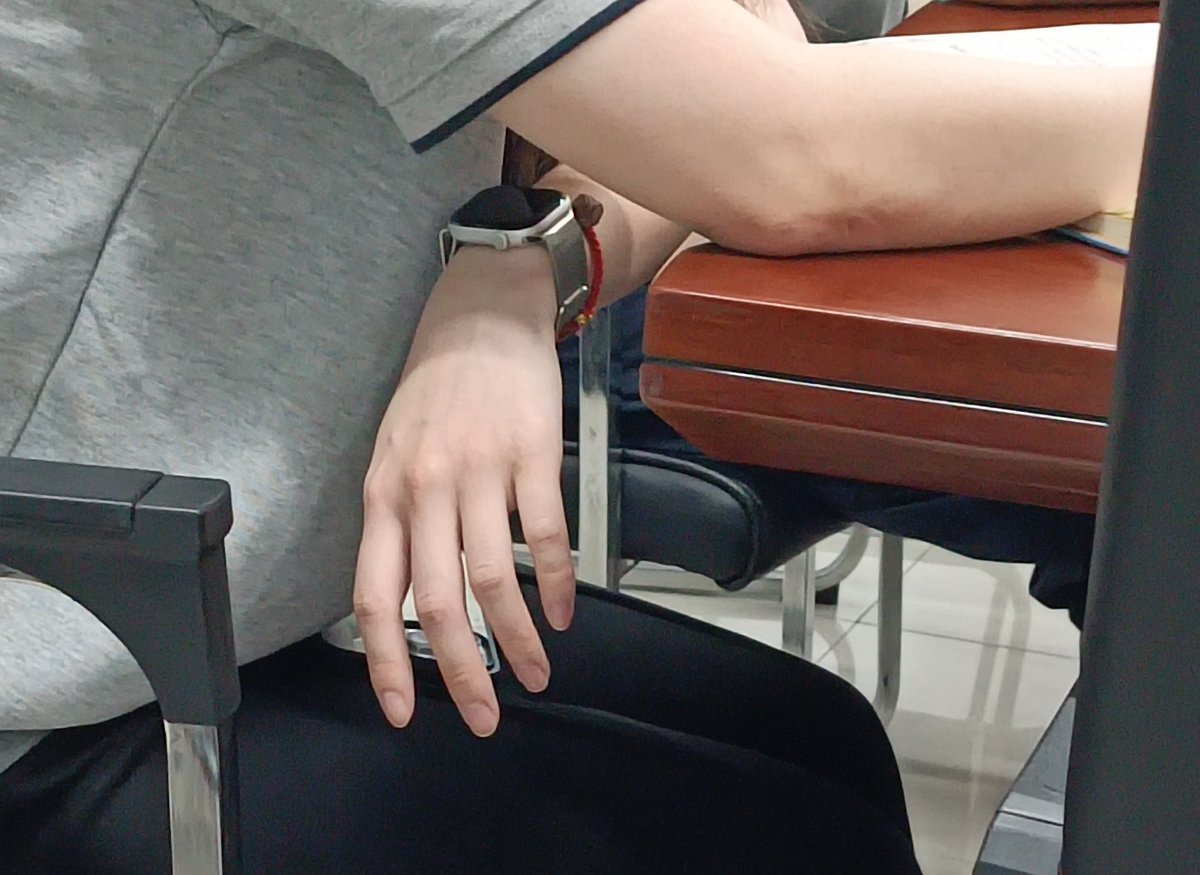 DINOSAUR tweet media