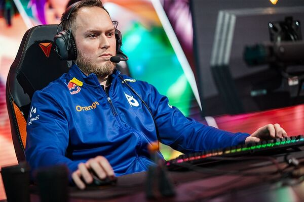 [SOURCES] Support « Alpy » 🇹🇷 picks Jungle Squad over MYG for the the 2R2T Rise Fall Split, as the 2-times champions expressed their interest in a specific botlane.

Stay tuned on the mercato news with <a href="/Sheet_Esport/">Sheet Esports</a>