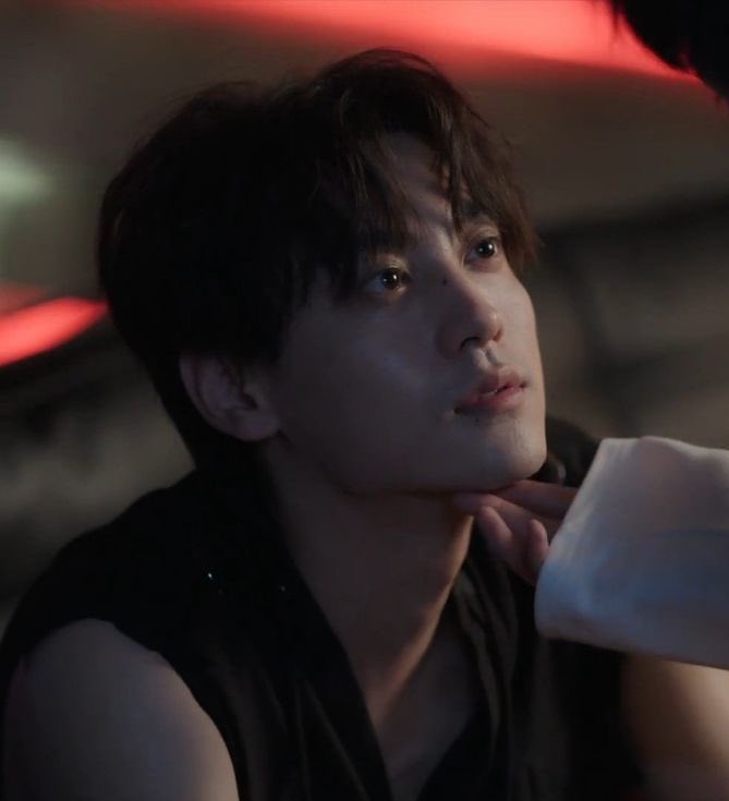 tintinbls's tweet photo. #RevengedLoveEP24
#RevengedLove

                   ep 13                                         ep24 https://t.co/F3nYBsT3Ew