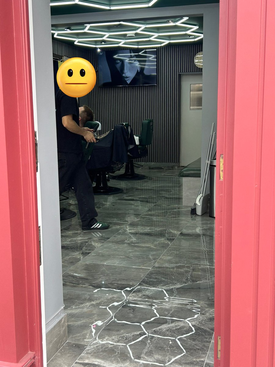 @ChatsWithEm tweet media