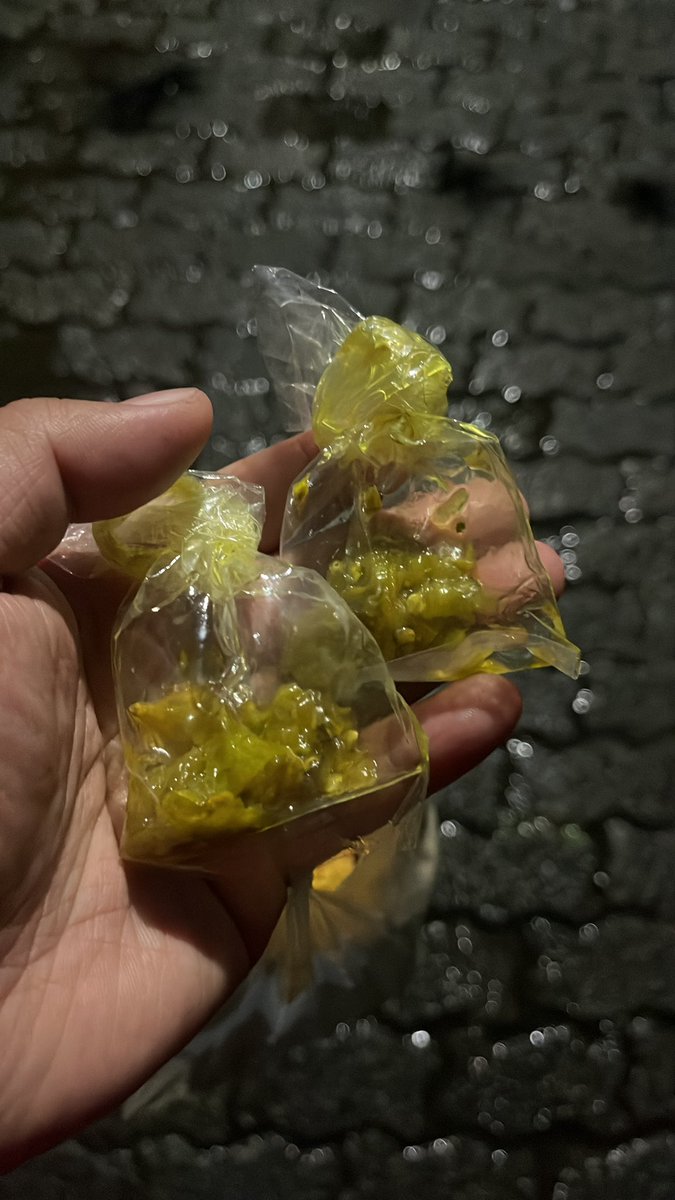 Cok! Tuku sego bebek mek oleh sambel sak pojokan plastik, iki ae wes njaluk 2 coba nek gak