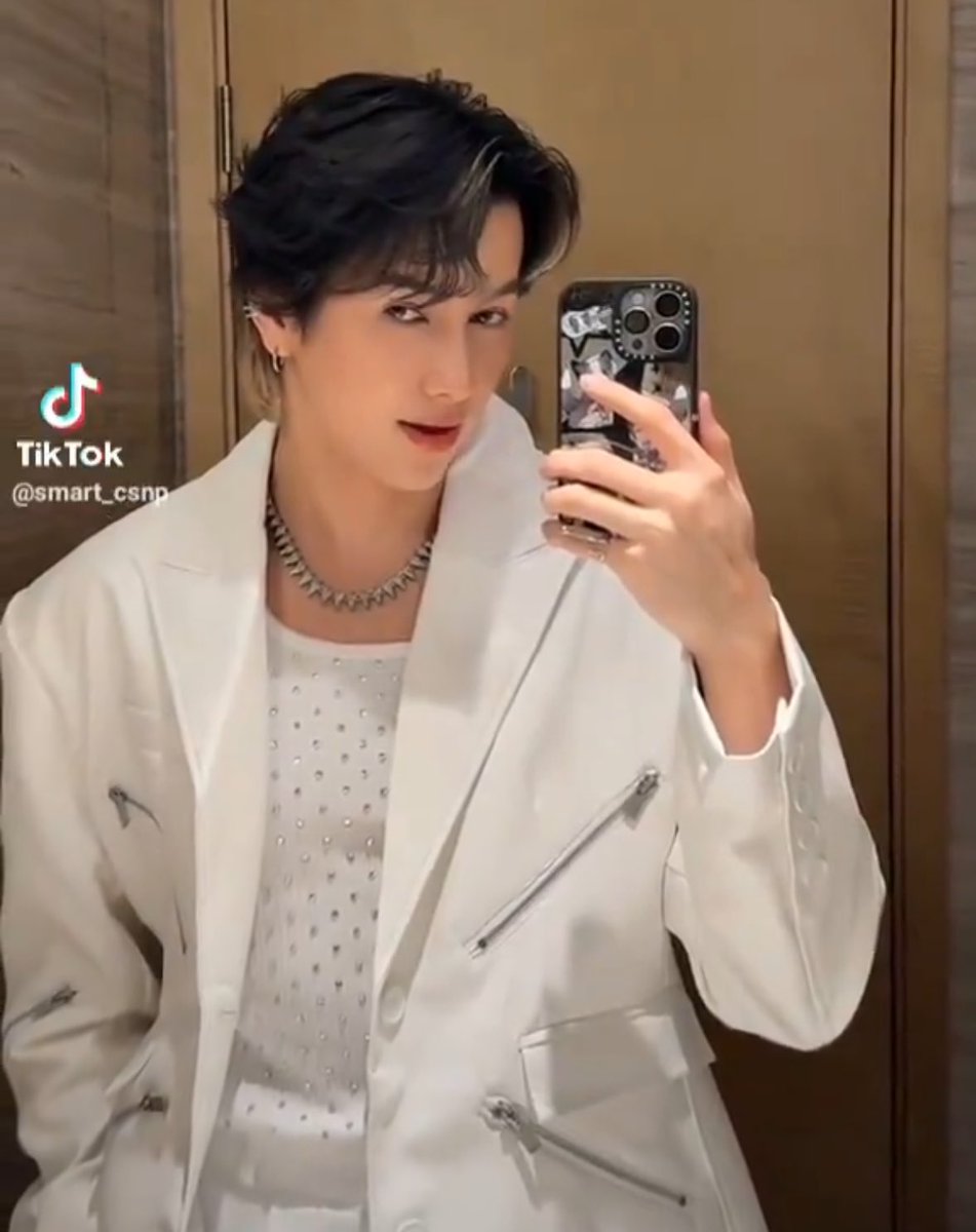 Aelins_cnvs's tweet image. Cough cough cough 😃

🦮🐈‍⬛ #Smartboom
#smartcsnp #BXXMRVW