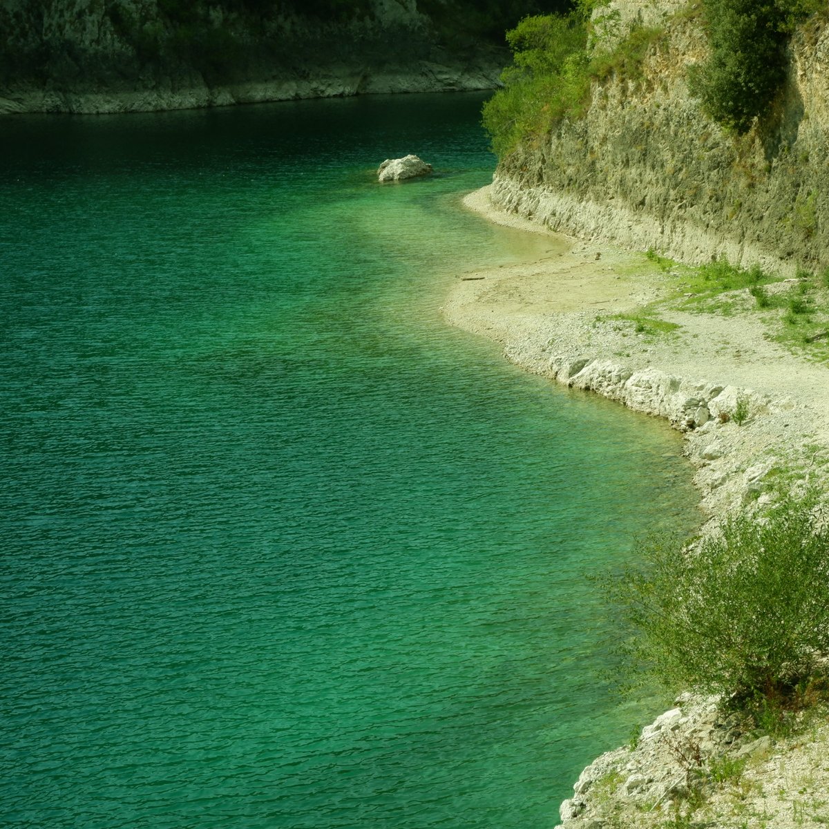 gianfrimuntari's tweet photo. Today i walked around Lake San Domenico, central Italy https://t.co/lu4A8dWAaR