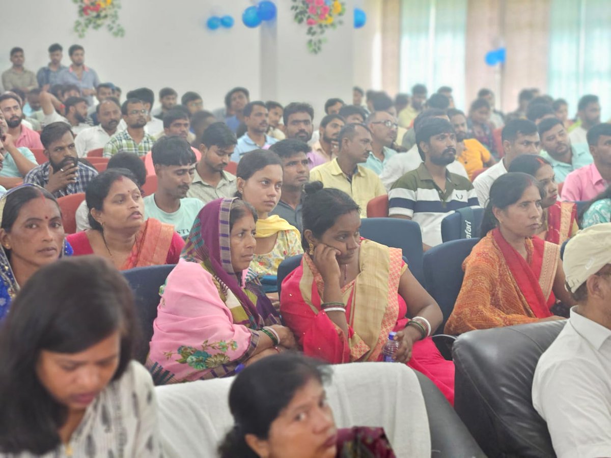 startup_bihar's tweet photo. 🚀 Bihar Idea Festival 2025 | Divisional Event| Saran
Date: 12-Aug-2025

The Divisional Event in Saran brought together young innovators, entrepreneurs &amp; changemakers to shape Bihar’s future.

🎯Aaj banega kal ka Bihar! 

@mishranitish @IndustriesBihar

#DivisionalEvent #Saran https://t.co/0KaIOHGcop