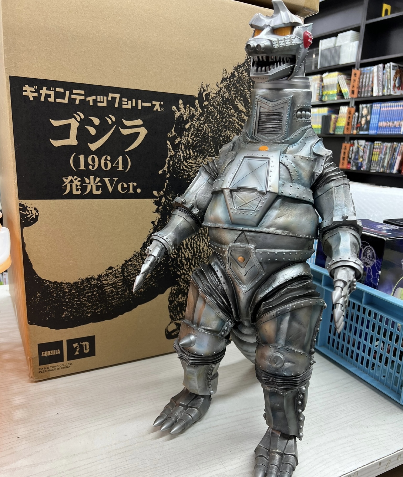 ゴジラ・ストア限定　ギガンティックシリーズ　メカゴジラ　玉泉洞秘密基地カラー ギガンティックシリーズ メカゴジラ1974 ゴジラ・ストア限定