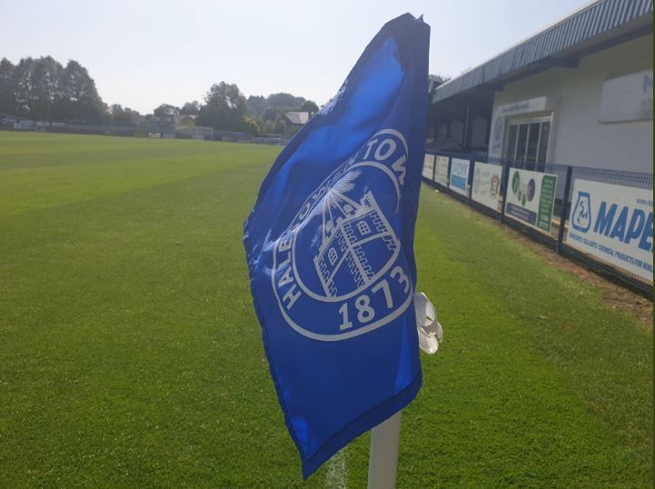 MapeiUKLtd's tweet image. The #Yeltz season continues as they welcome #Barwell to The Grove for the first Southern League Premier Central match on home soil.

Everyone at #Mapei UK would like to wish @halesowentownfc good luck this evening.

#UpTheYeltz 💙 
#ProudSponsors
#Football
#NonLeagueFootball