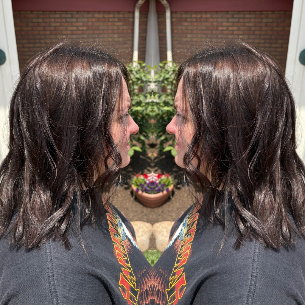 Loving this chocolate brown! 🍫🤎

Cut and Color by Elliot! ✨

 #salon #stylist #hairstyle #hairinspo #hairgoals #haircolour #hair #hairstylist #haircare #haircolor #salonlife