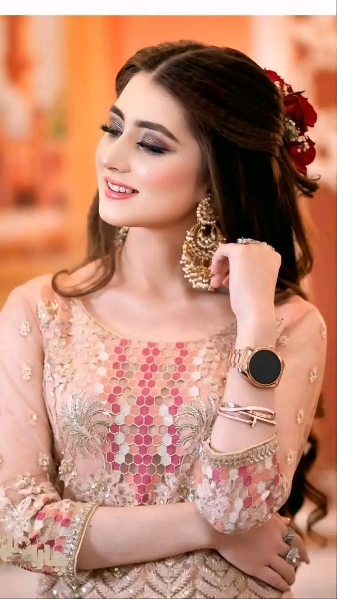 •┈┈┈••✦ ♡ ✦••┈┈┈•
     
  اگر میں غلط ہوں تو سمجھایا 🤝کر،  
تیرا🌹 پیار ہوں، کچھ تو حق جتایا کر۔  
خفا 🫩ہو کر یوں نہ چھوڑا کر مجھے،  
خاموشیوں میں بھی پیار🌹 نبھایا کر۔

Good Evening 
#اردو_زبان
•┈┈┈••✦ ♡ ✦••┈┈┈•