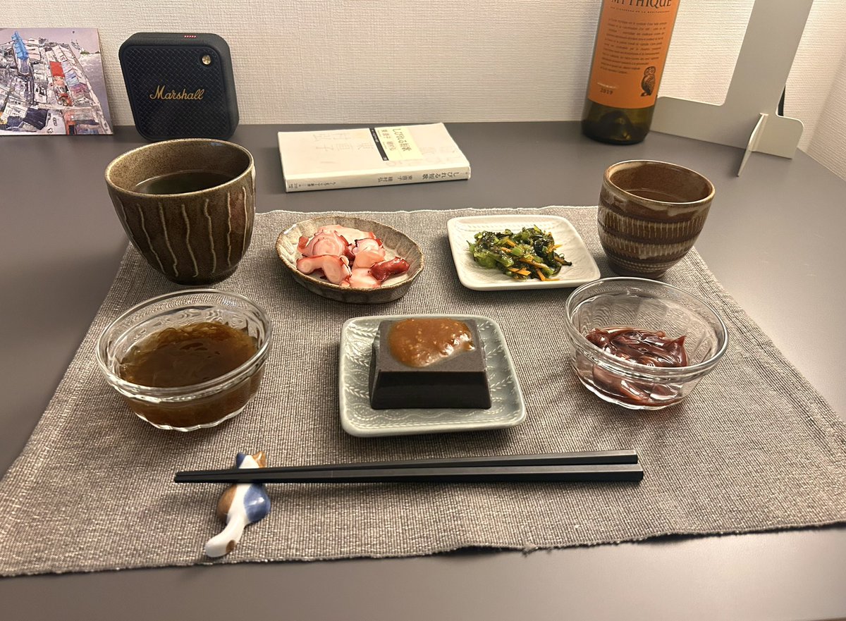 連休後半戦スタート🎵

もう、毎年八月は週二日の労働でいいって法律にならんかな…