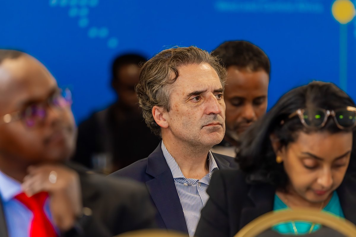 UNDPAfrica's tweet image. Happening Now! 📢

Together with policy experts and partners, we're unpacking outcomes from #FfD4 in Seville &amp;amp; charting Africa’s financing priorities ahead of #G20 Johannesburg. 🌍

🔗 Follow the conversation: bit.ly/4msCaun
#Financing4Development #Agenda2030