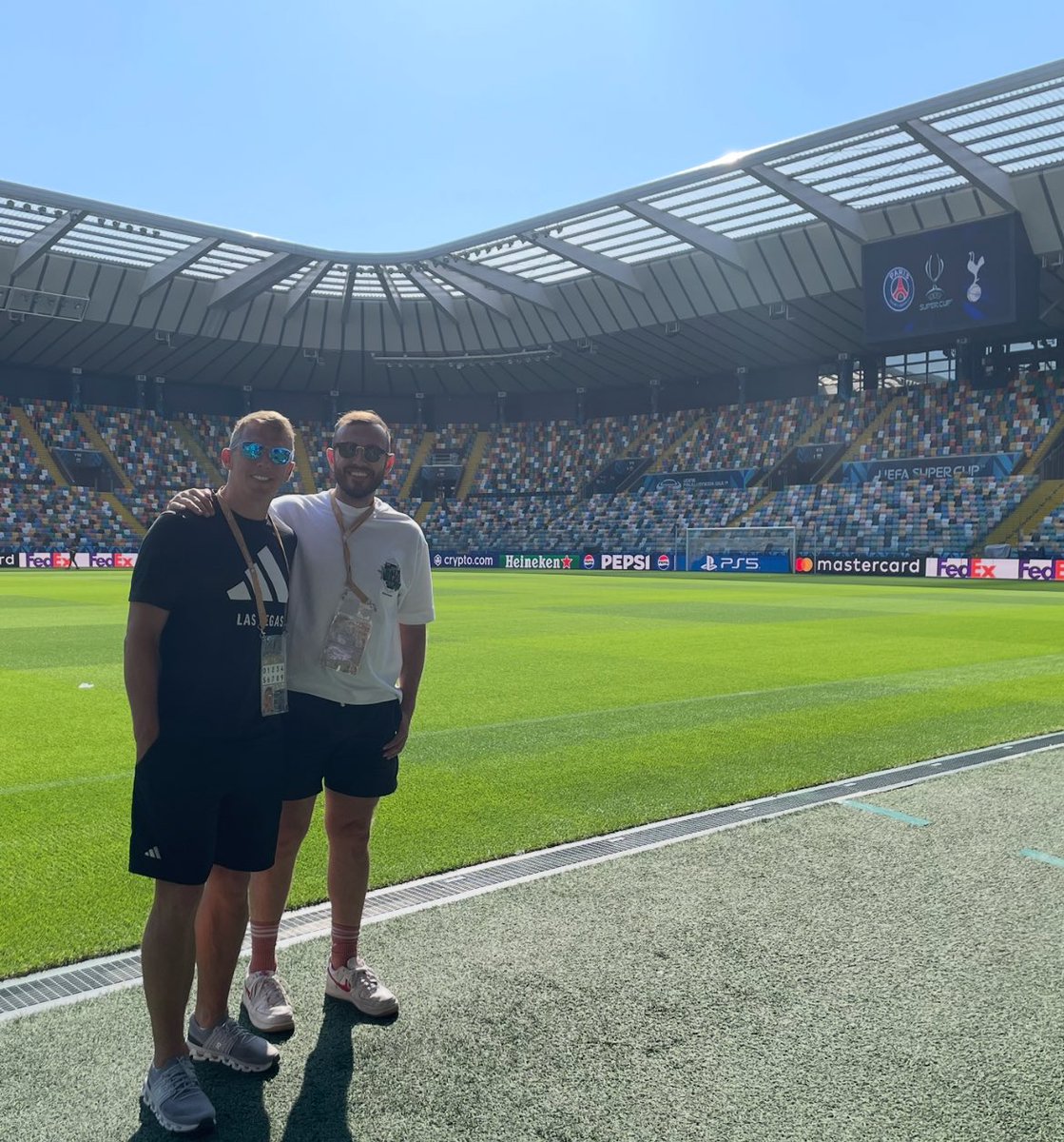 Chris Wise (@chriswisey) on Twitter photo Showing off the pizzas we’ve already had. 🍕
Lovely to be out in glorious Italy for the UEFA Super Cup Final with <a href="/StephenWarnock3/">Stephen Warnock⚽️📺🎙</a>. #PSG #COYS Showing off the pizzas we’ve already had. 🍕
Lovely to be out in glorious Italy for the UEFA Super Cup Final with <a href="/StephenWarnock3/">Stephen Warnock⚽️📺🎙</a>. #PSG #COYS