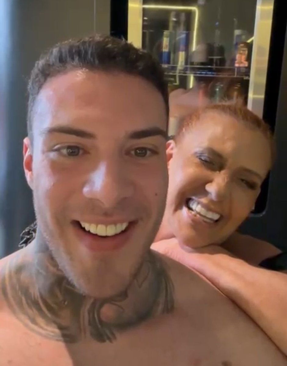 GENTE! Rafa Marttinz choca e anuncia collab inédita com a ex-Fazenda Rita Cadillac.