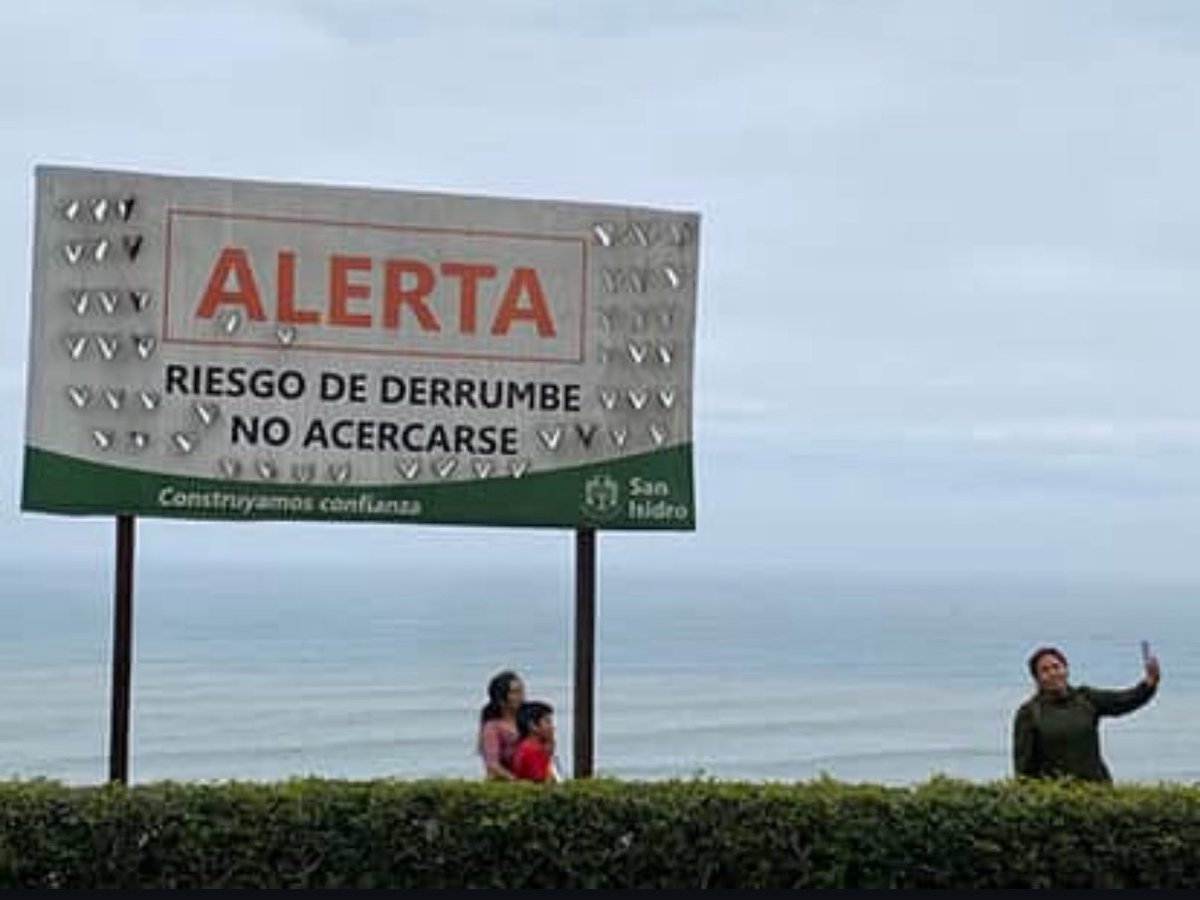 Perú Out Of Context (@outperu) on Twitter photo 