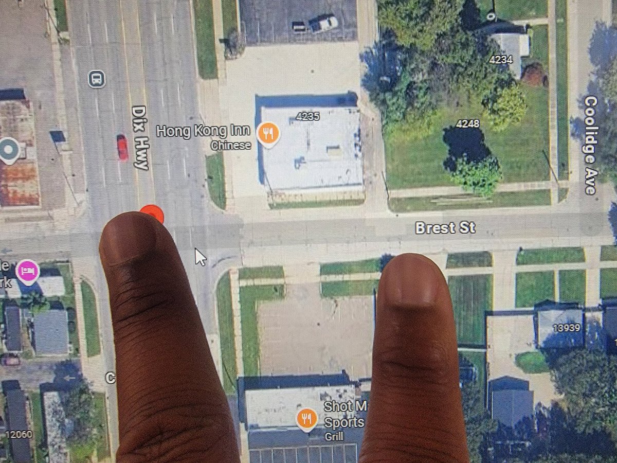 I promise I'm not making this up. 😂 "Hey, Everette. We need a gas map for Dix &amp; Brest.." 
Lincoln Park, MI 😎