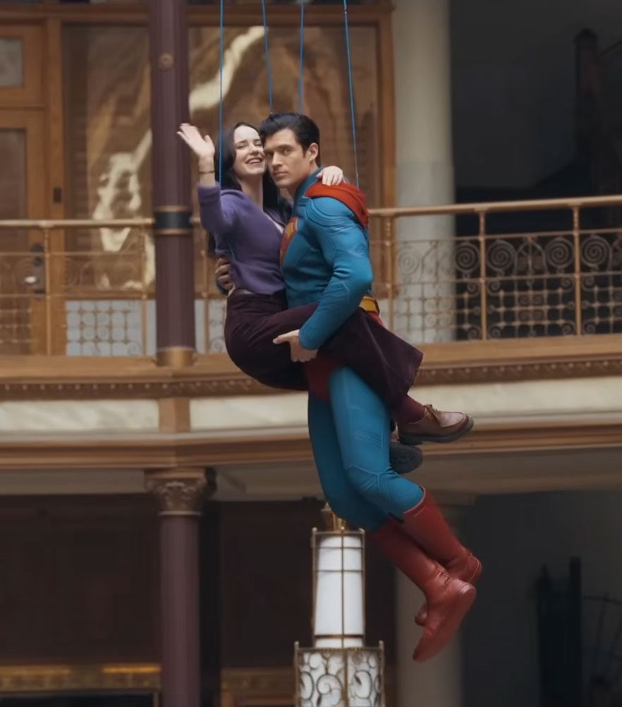 NOTHING MAKES ME HAPPIER THAN CLOIS